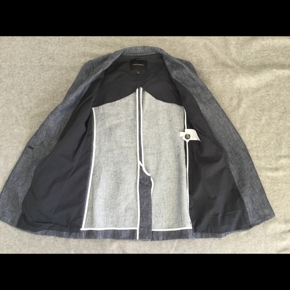 Banana Republic Linen Blazer, Size 0 - Picture 3 of 6